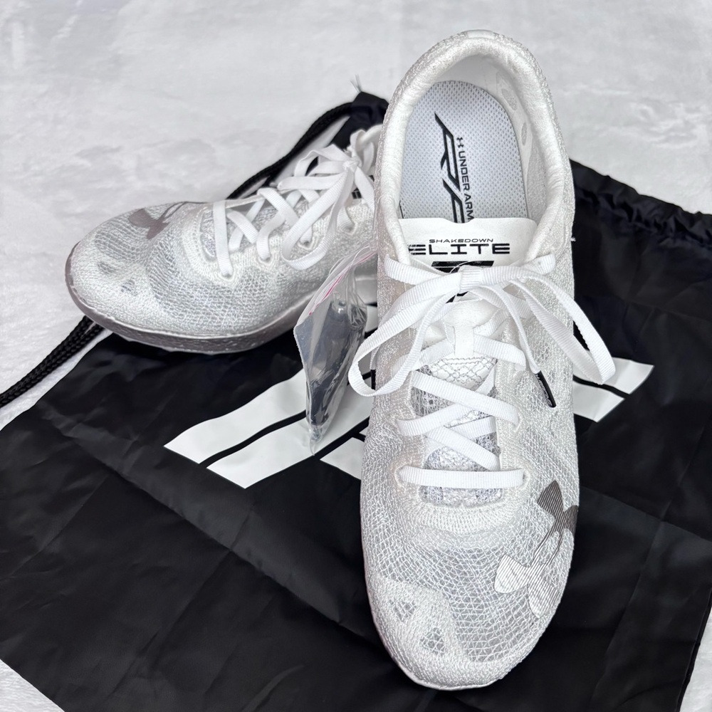 UNDER ARMOUR Shakedown Elite Distance Lace-Up Track Spikes--10W